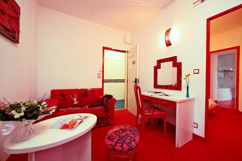 Hotel Le Coin Des Halles Cahors Ruang foto